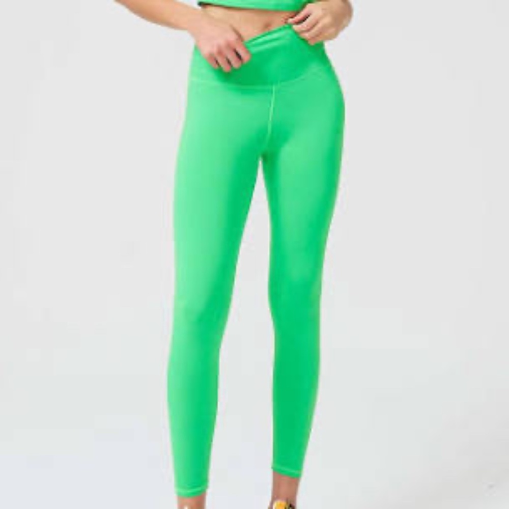 BRAND NEW (NWT) Women's Terez leggings in spring green. size XS